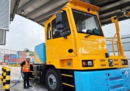 Le premier ensemble complet d'équipements de station de ravitaillement en hydrogène a été officiellement mis en service