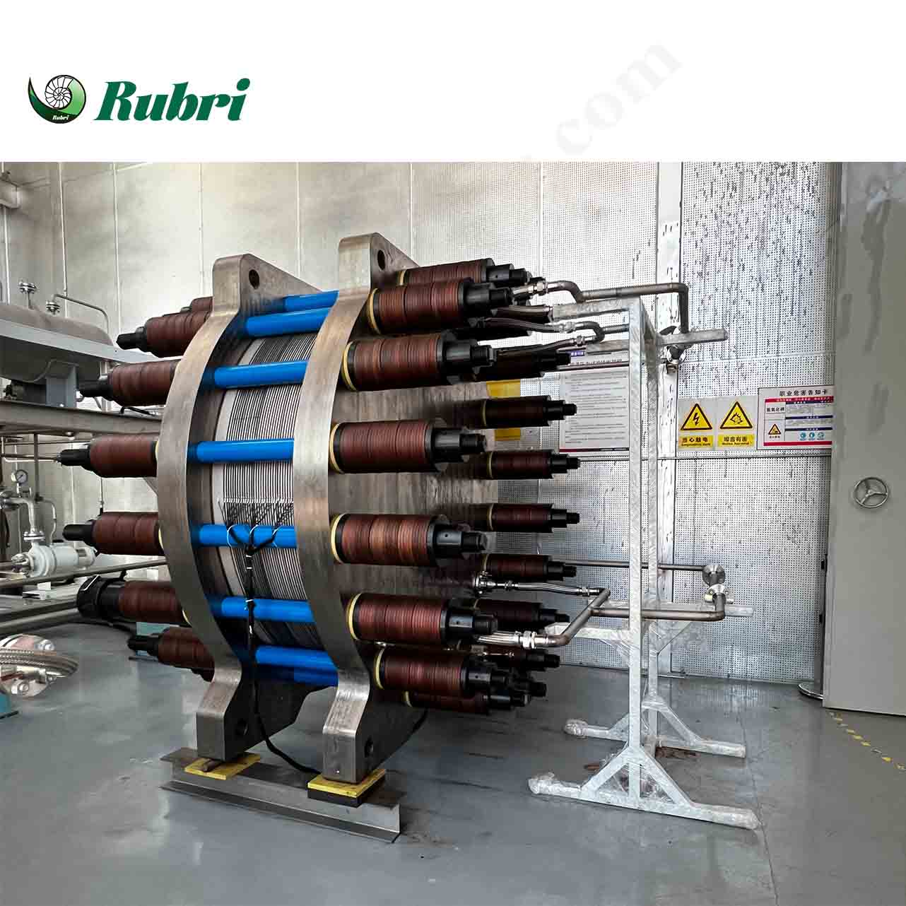 Pros and Cons of Common Diaphragm Materials for Alkaline Electrolyzers